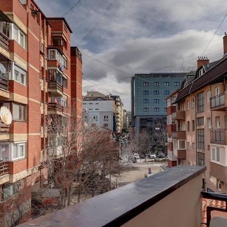 Town Square Apartment Pristina Exterior photo